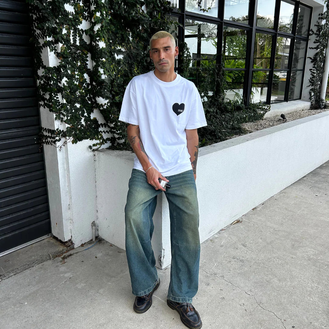 Black heart tee